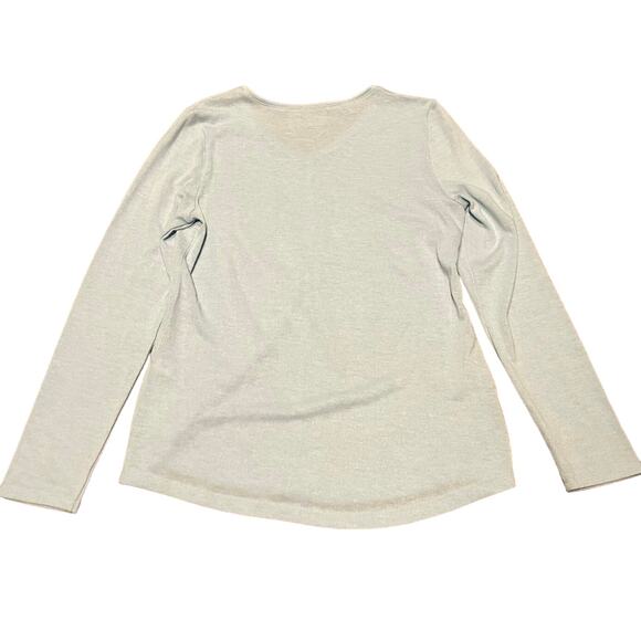 Chicos Size 0 Light Blue Top Tee Long Sleeve V-Neck Silver Accent Lightweight - Picture 2 of 7
